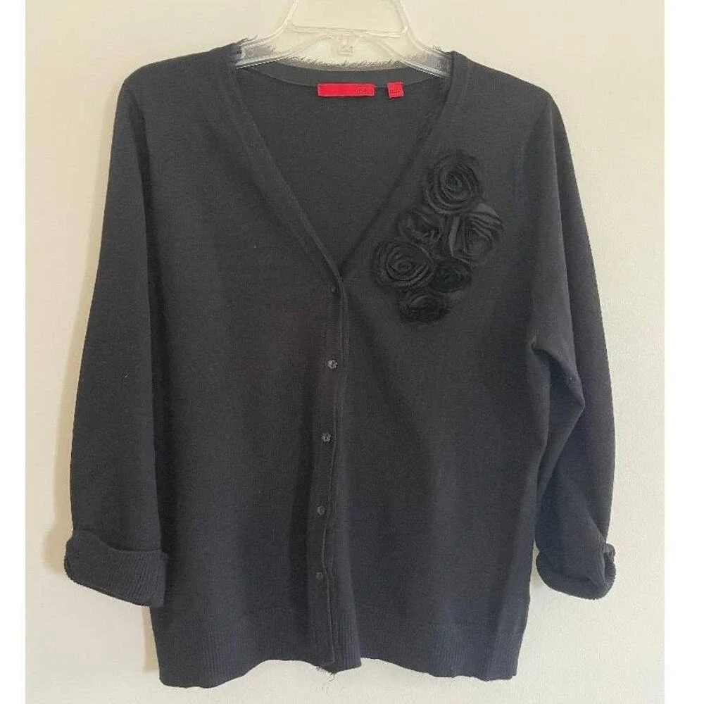 RED Black V Neck Cardigan Sweater with Floral Applique 3/4 Button Sleeve Size XL